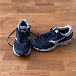 Mizuno Wave Rider 21